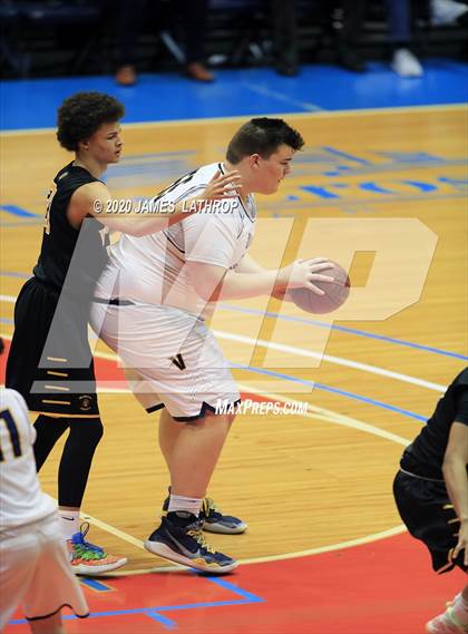 Thumbnail 1 in Victor vs. McQuaid (Section V Class AA Semifinal) photogallery.
