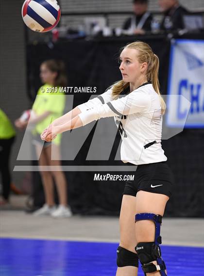 Thumbnail 3 in Denver Christian vs. Limon (CHSAA 2A Championship) photogallery.