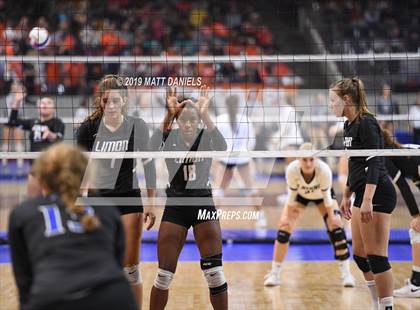 Thumbnail 2 in Denver Christian vs. Limon (CHSAA 2A Championship) photogallery.