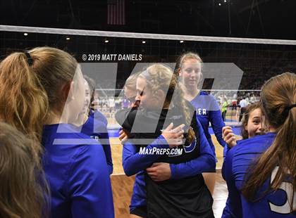 Thumbnail 3 in Denver Christian vs. Limon (CHSAA 2A Championship) photogallery.