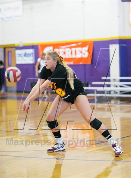 Thumbnail 3 in Torrey Pines vs Seaquam (Durango Fall Classic) photogallery.