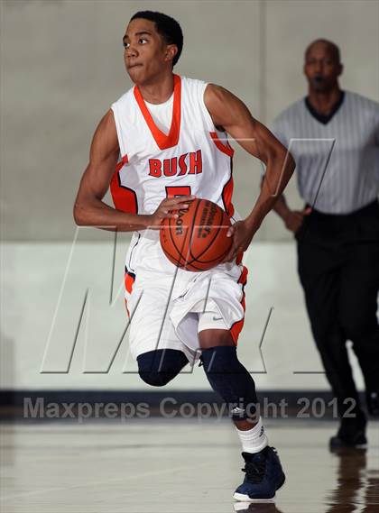 Thumbnail 1 in McKinney vs Fort Bend Bush (McDonald's Texas Invitational) photogallery.