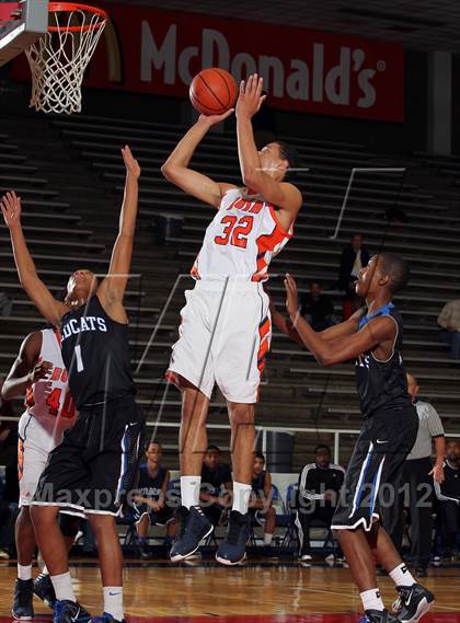 Thumbnail 2 in McKinney vs Fort Bend Bush (McDonald's Texas Invitational) photogallery.