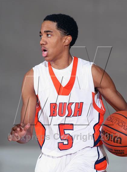 Thumbnail 1 in McKinney vs Fort Bend Bush (McDonald's Texas Invitational) photogallery.