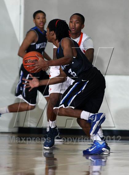 Thumbnail 1 in McKinney vs Fort Bend Bush (McDonald's Texas Invitational) photogallery.