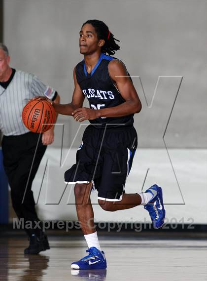 Thumbnail 3 in McKinney vs Fort Bend Bush (McDonald's Texas Invitational) photogallery.