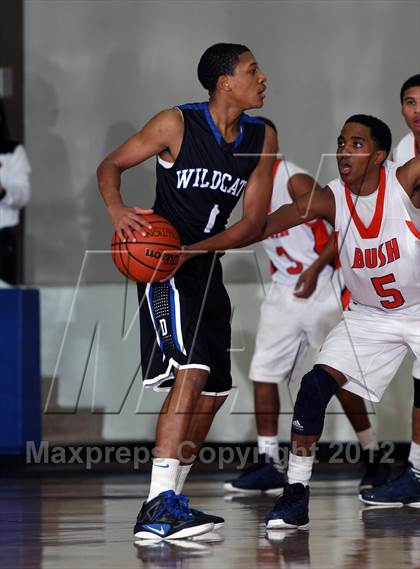 Thumbnail 1 in McKinney vs Fort Bend Bush (McDonald's Texas Invitational) photogallery.