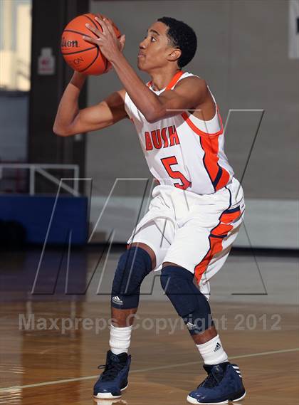 Thumbnail 1 in McKinney vs Fort Bend Bush (McDonald's Texas Invitational) photogallery.
