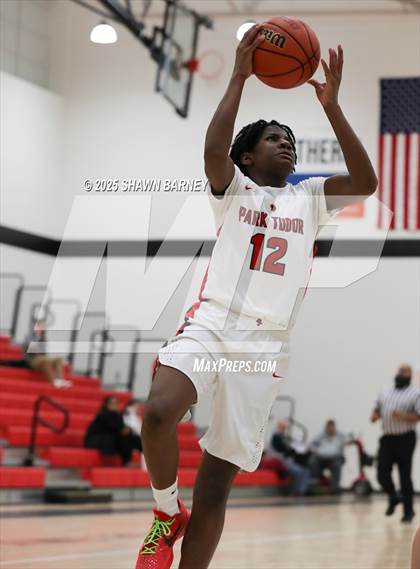 Thumbnail 2 in Noblesville @ Park Tudor photogallery.