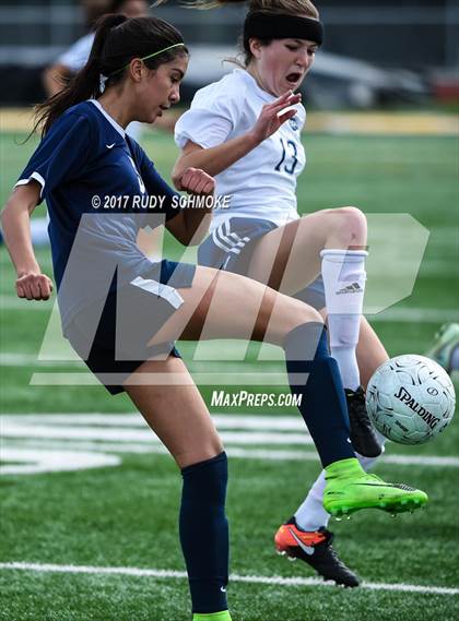Thumbnail 3 in Montgomery vs. San Dieguito Academy (CIF SDS D4 Final) photogallery.