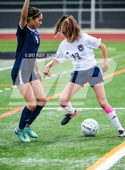 Thumbnail 1 in Montgomery vs. San Dieguito Academy (CIF SDS D4 Final) photogallery.