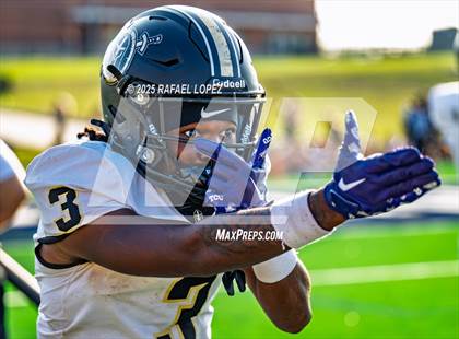 Thumbnail 1 in Jordan vs. Stratford (UIL 6A D2 Football Area) photogallery.