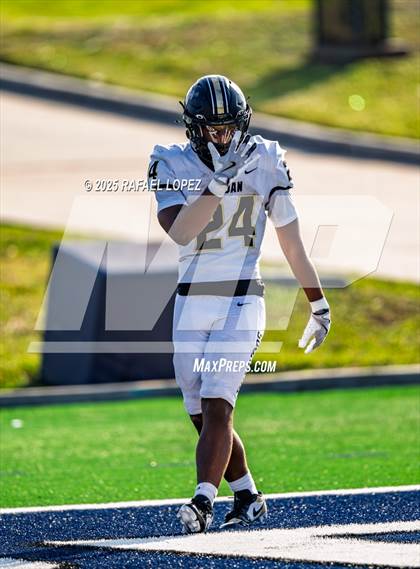 Thumbnail 2 in Jordan vs. Stratford (UIL 6A D2 Football Area) photogallery.