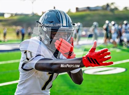 Thumbnail 2 in Jordan vs. Stratford (UIL 6A D2 Football Area) photogallery.