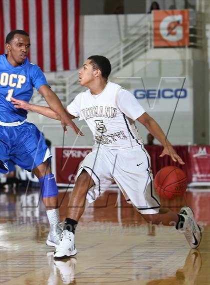 Thumbnail 1 in Neumann-Goretti vs. Orlando Christian Prep (Spalding Hoophall Classic) photogallery.