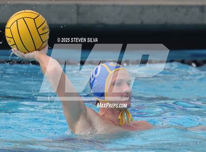 Thumbnail 3 in Grossmont vs. University City (CIF SDS Division 2 Quarterfinal) photogallery.