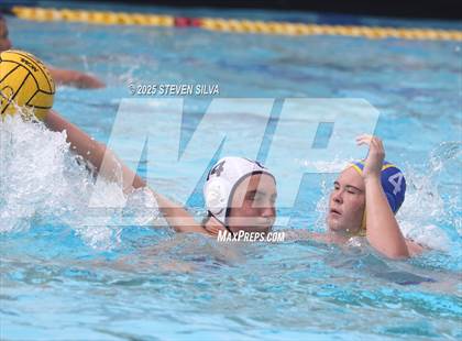 Thumbnail 3 in Grossmont vs. University City (CIF SDS Division 2 Quarterfinal) photogallery.