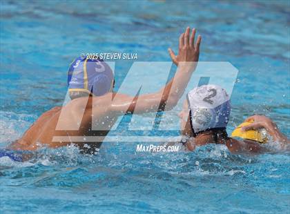 Thumbnail 3 in Grossmont vs. University City (CIF SDS Division 2 Quarterfinal) photogallery.