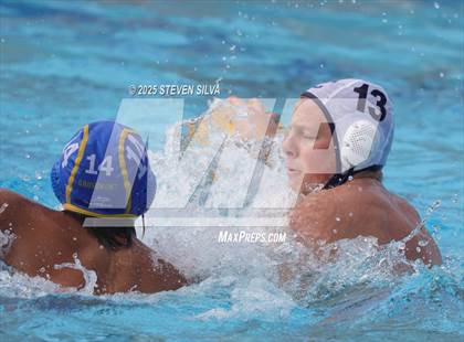 Thumbnail 3 in Grossmont vs. University City (CIF SDS Division 2 Quarterfinal) photogallery.