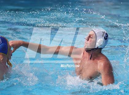 Thumbnail 2 in Grossmont vs. University City (CIF SDS Division 2 Quarterfinal) photogallery.