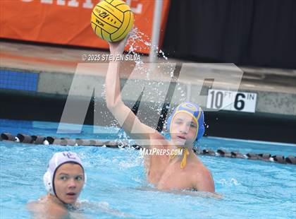 Thumbnail 1 in Grossmont vs. University City (CIF SDS Division 2 Quarterfinal) photogallery.