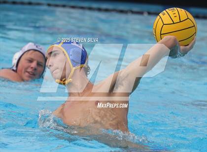 Thumbnail 2 in Grossmont vs. University City (CIF SDS Division 2 Quarterfinal) photogallery.