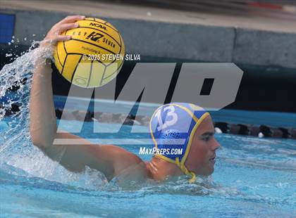 Thumbnail 3 in Grossmont vs. University City (CIF SDS Division 2 Quarterfinal) photogallery.