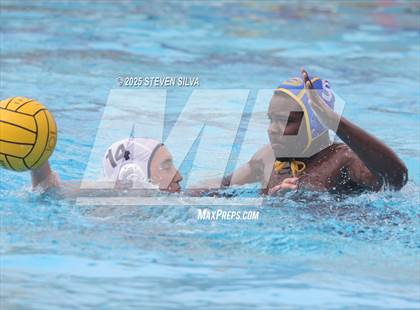 Thumbnail 1 in Grossmont vs. University City (CIF SDS Division 2 Quarterfinal) photogallery.