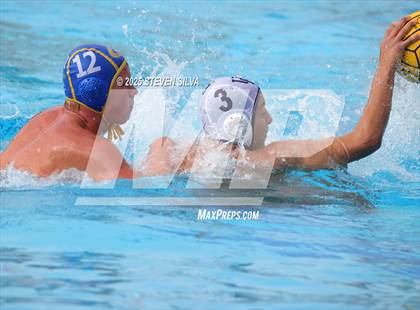 Thumbnail 2 in Grossmont vs. University City (CIF SDS Division 2 Quarterfinal) photogallery.