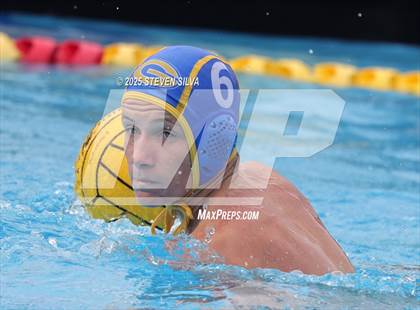 Thumbnail 2 in Grossmont vs. University City (CIF SDS Division 2 Quarterfinal) photogallery.