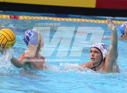 Thumbnail 3 in Grossmont vs. University City (CIF SDS Division 2 Quarterfinal) photogallery.