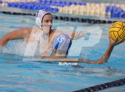 Thumbnail 3 in Grossmont vs. University City (CIF SDS Division 2 Quarterfinal) photogallery.