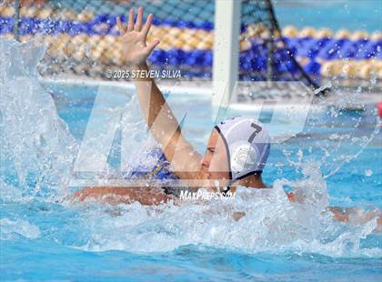 Thumbnail 3 in Grossmont vs. University City (CIF SDS Division 2 Quarterfinal) photogallery.