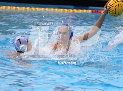 Thumbnail 2 in Grossmont vs. University City (CIF SDS Division 2 Quarterfinal) photogallery.