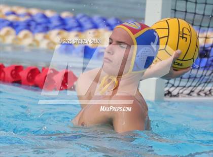 Thumbnail 2 in Grossmont vs. University City (CIF SDS Division 2 Quarterfinal) photogallery.