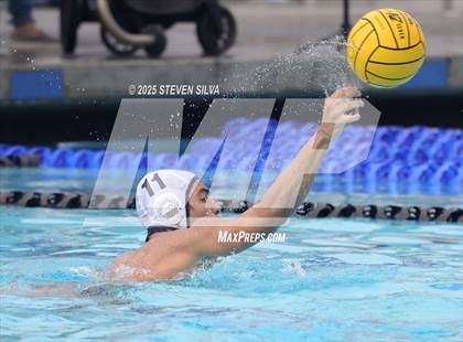 Thumbnail 2 in Grossmont vs. University City (CIF SDS Division 2 Quarterfinal) photogallery.