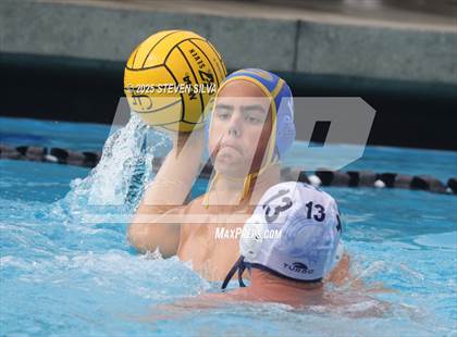 Thumbnail 2 in Grossmont vs. University City (CIF SDS Division 2 Quarterfinal) photogallery.