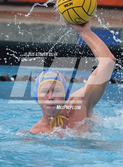 Thumbnail 2 in Grossmont vs. University City (CIF SDS Division 2 Quarterfinal) photogallery.