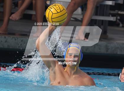 Thumbnail 3 in Grossmont vs. University City (CIF SDS Division 2 Quarterfinal) photogallery.