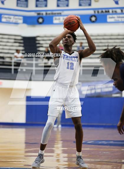 Thumbnail 3 in Grace Prep vs Trinity Christian (Trinity Tiger Classic) photogallery.
