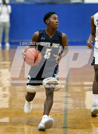 Thumbnail 3 in Grace Prep vs Trinity Christian (Trinity Tiger Classic) photogallery.