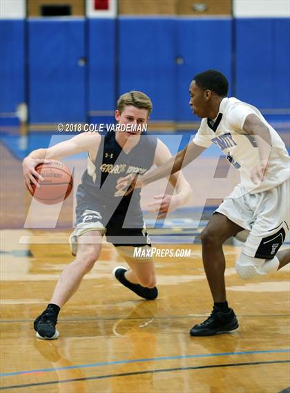 Thumbnail 1 in Grace Prep vs Trinity Christian (Trinity Tiger Classic) photogallery.