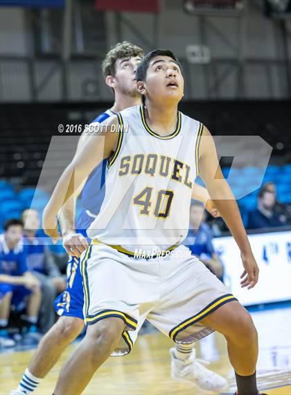 Thumbnail 1 in Gilroy vs Soquel (Santa Cruz Warriors Invitational Tournament) photogallery.