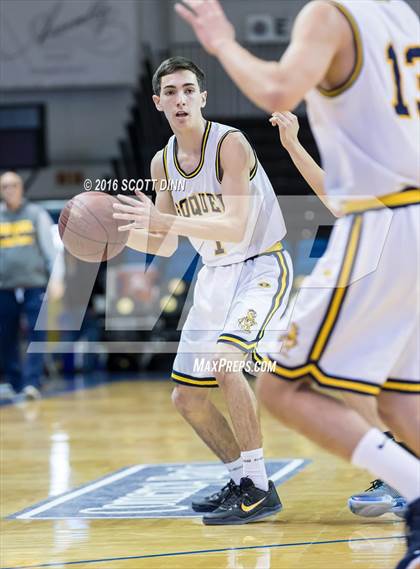 Thumbnail 1 in Gilroy vs Soquel (Santa Cruz Warriors Invitational Tournament) photogallery.