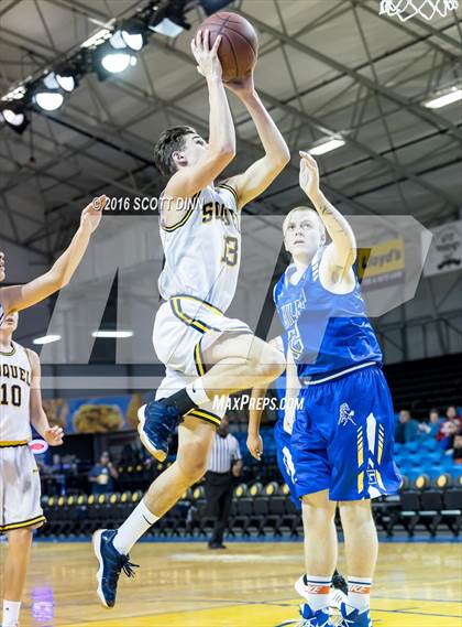 Thumbnail 2 in Gilroy vs Soquel (Santa Cruz Warriors Invitational Tournament) photogallery.