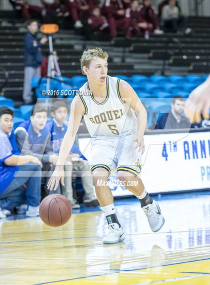 Thumbnail 1 in Gilroy vs Soquel (Santa Cruz Warriors Invitational Tournament) photogallery.