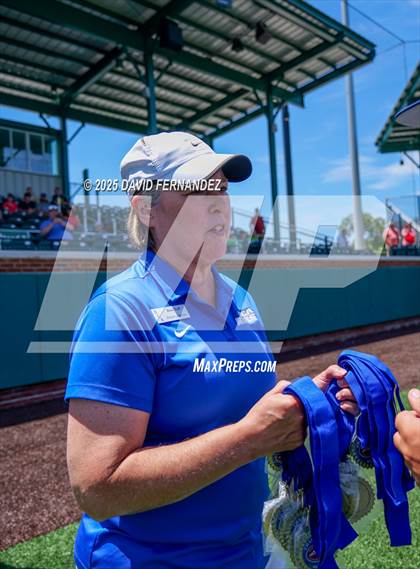Thumbnail 2 in NCISAA 2A - State Championship (Awards) photogallery.