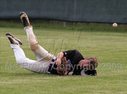 Thumbnail 2 in Neshannock vs. Coudersport (PIAA Class A Playoffs) photogallery.