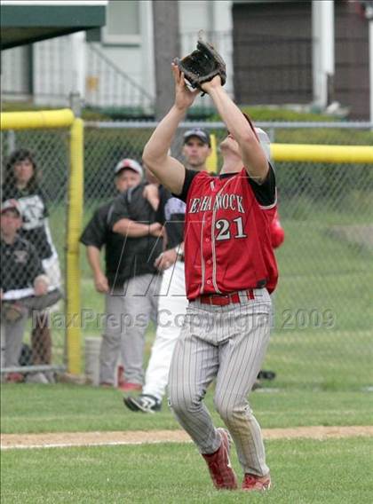 Thumbnail 3 in Neshannock vs. Coudersport (PIAA Class A Playoffs) photogallery.