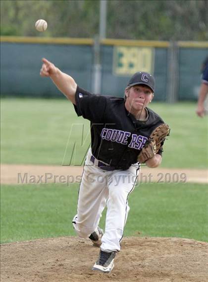 Thumbnail 3 in Neshannock vs. Coudersport (PIAA Class A Playoffs) photogallery.